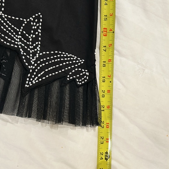 Cache flare skirt…sequence design laced hem hidden side zipper size 2 - Picture 4 of 4